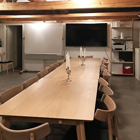 בית נופש 12 Person In
